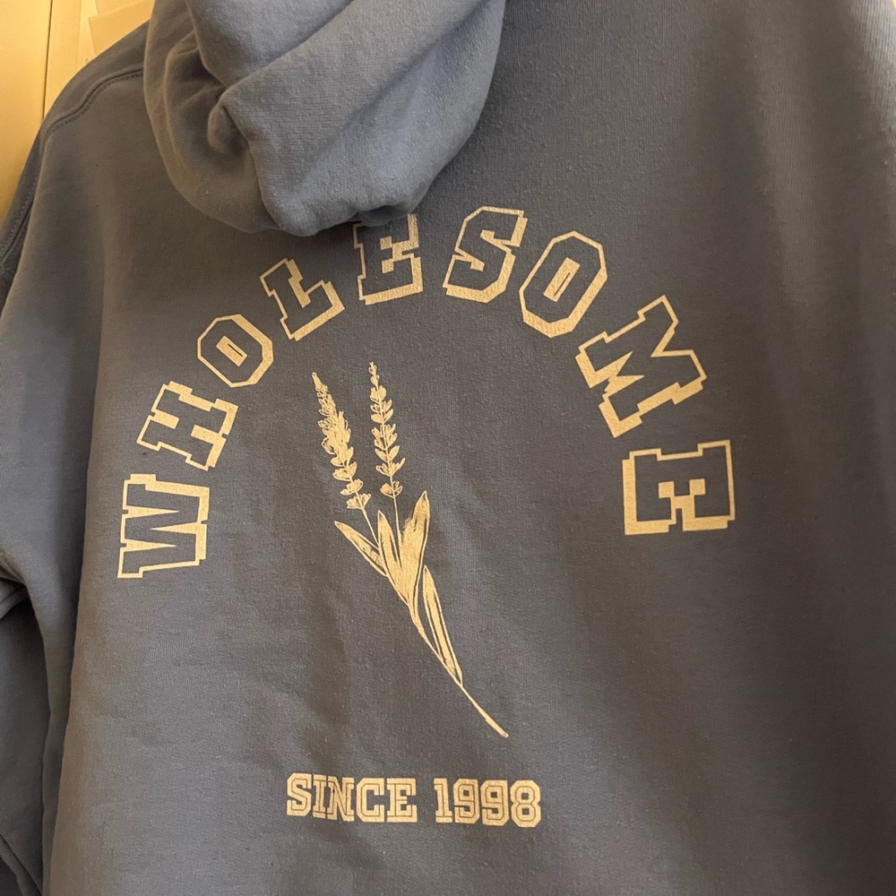 Hoodie and T-shirt bundle, size Medium